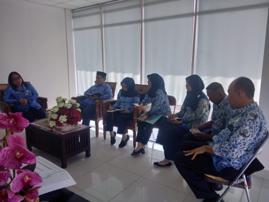 Brifing Internal Bidang Lamop Kaitannya Dengan Data Capaian Kinerja Dengan Target Indikator Program ... 